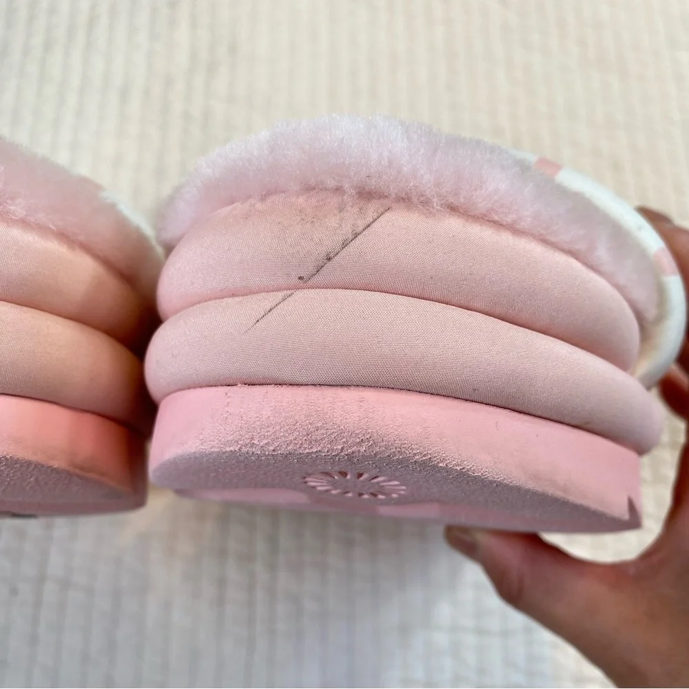 UGG Womens Maxi Slide Logo Sandal Pink Scallop Puff Platform Fur Lined Size 8